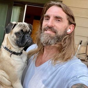 Meet your Posher, Pj